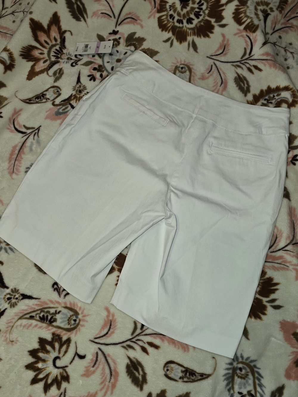 NWT Kim ROGERS 6 PETITE belk White Women's Stretch Bermuda Shorts - Picture 4 of 9